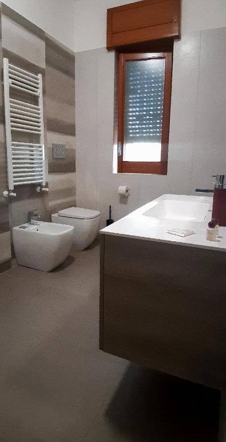 Raro'S Home Bed & Breakfast Pompei Luaran gambar